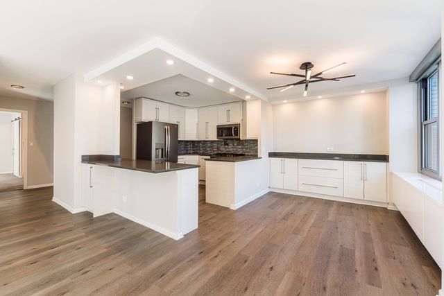 400 E RANDOLPH Street 3629, Chicago, IL 60601