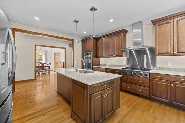 4 Pierce Way, Easton, MA 02356
