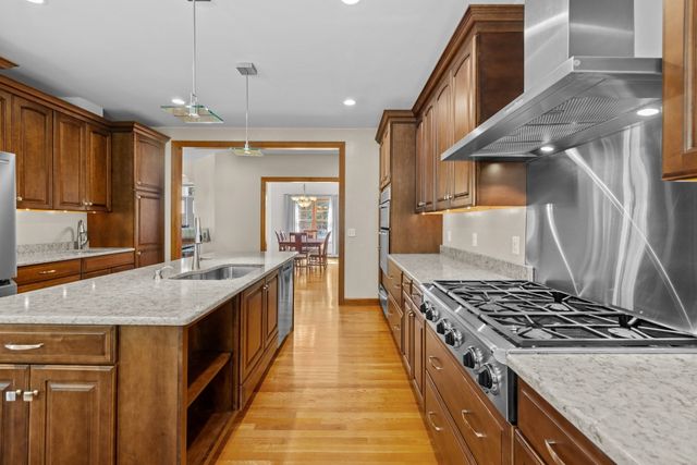 4 Pierce Way, Easton, MA 02356