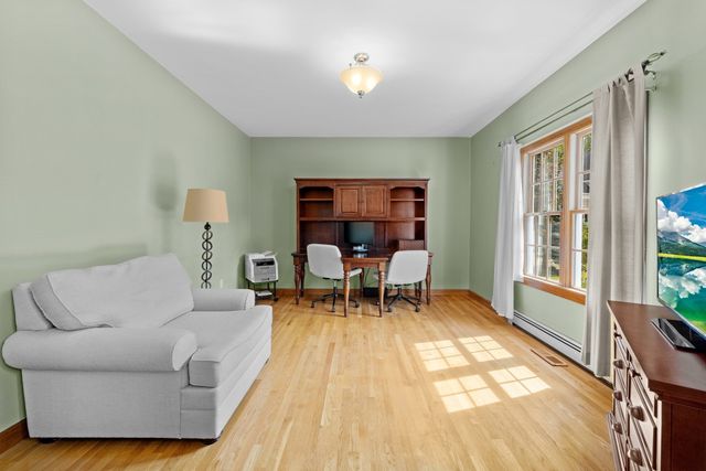 4 Pierce Way, Easton, MA 02356
