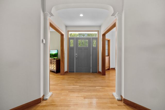4 Pierce Way, Easton, MA 02356