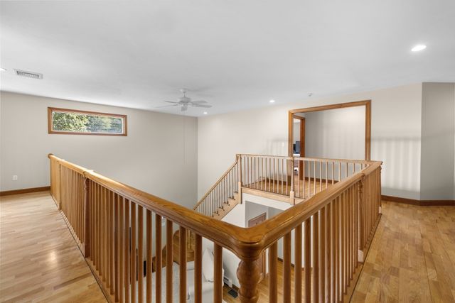 4 Pierce Way, Easton, MA 02356