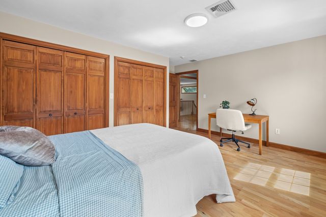 4 Pierce Way, Easton, MA 02356