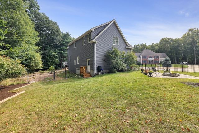 4 Pierce Way, Easton, MA 02356