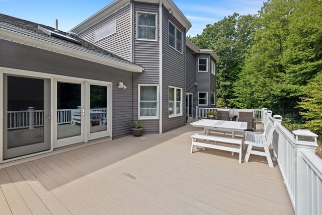 4 Pierce Way, Easton, MA 02356