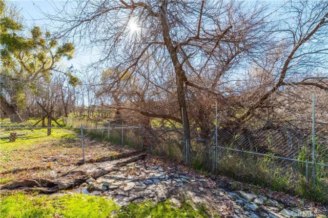 42718 Coolcrest Drive, Lake Hughes, CA 93532