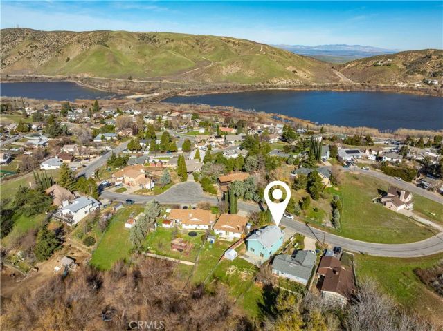 42718 Coolcrest Drive, Lake Hughes, CA 93532