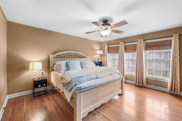 712 N Pacific Street, Mineola, TX 75773