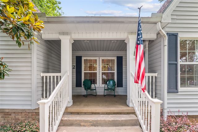 712 N Pacific Street, Mineola, TX 75773