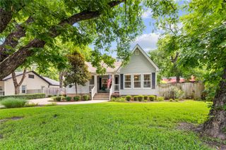 712 N Pacific Street, Mineola, TX 75773