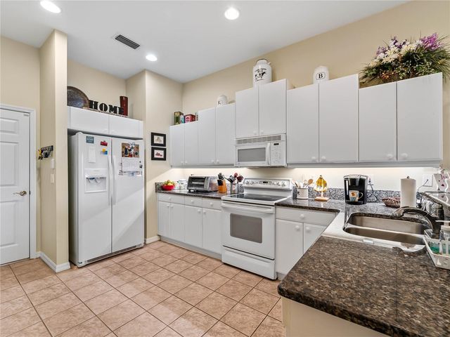 2155 LYNX RUN, North Port, FL 34288