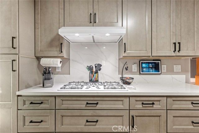 1420 Cabrillo Drive, Hemet, CA 92543