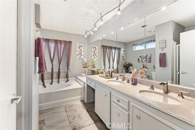 1420 Cabrillo Drive, Hemet, CA 92543