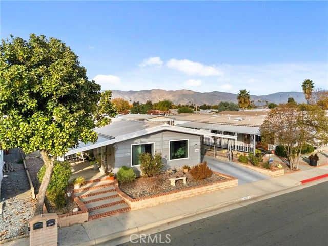 1420 Cabrillo Drive, Hemet, CA 92543