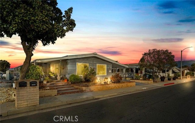 1420 Cabrillo Drive, Hemet, CA 92543