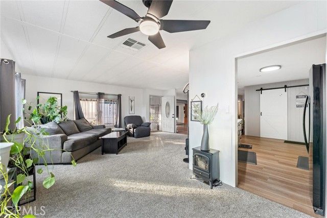 1420 Cabrillo Drive, Hemet, CA 92543