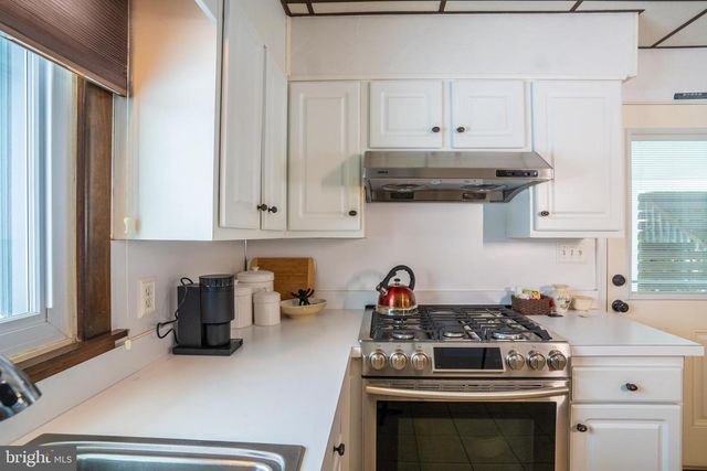 3 FENIMORE RD, Hamilton, NJ 08690