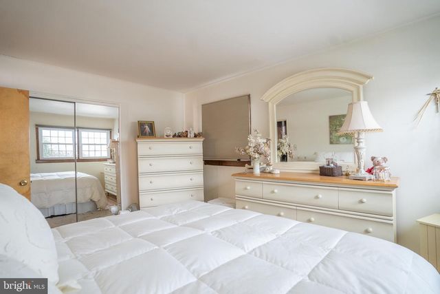 3 FENIMORE RD, Hamilton, NJ 08690