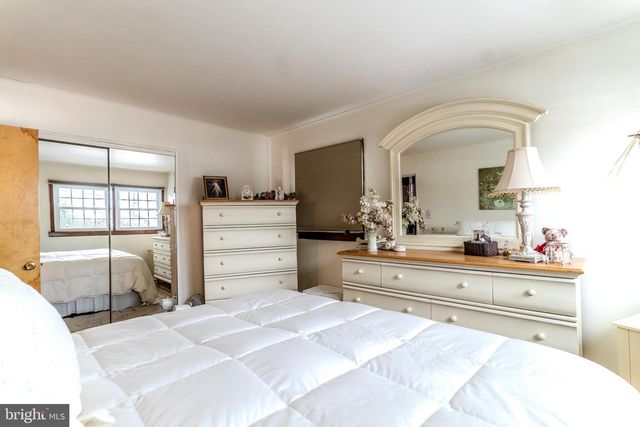 3 FENIMORE RD, Hamilton, NJ 08690