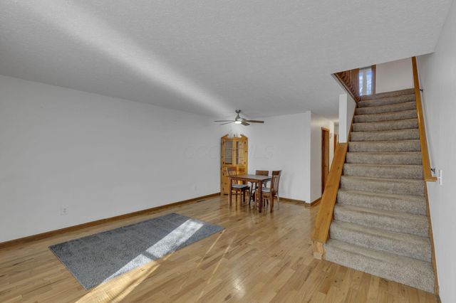 2371 Parkview Drive, Grove City, OH 43123