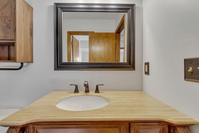 2371 Parkview Drive, Grove City, OH 43123