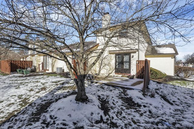 2371 Parkview Drive, Grove City, OH 43123