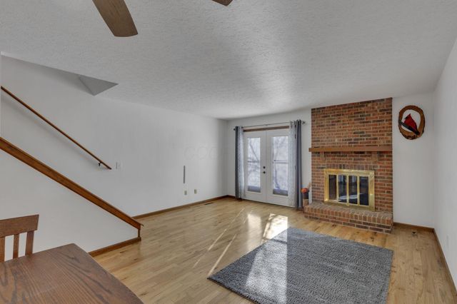 2371 Parkview Drive, Grove City, OH 43123