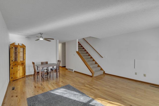 2371 Parkview Drive, Grove City, OH 43123