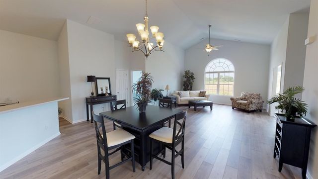5434 Fountain Circle, Winfield, IN 46307