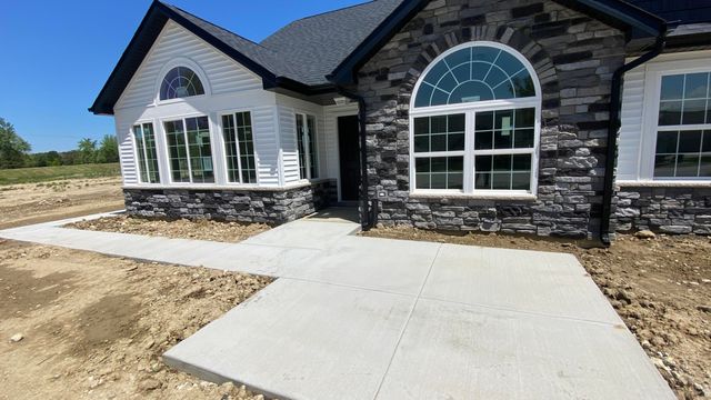 5434 Fountain Circle, Winfield, IN 46307