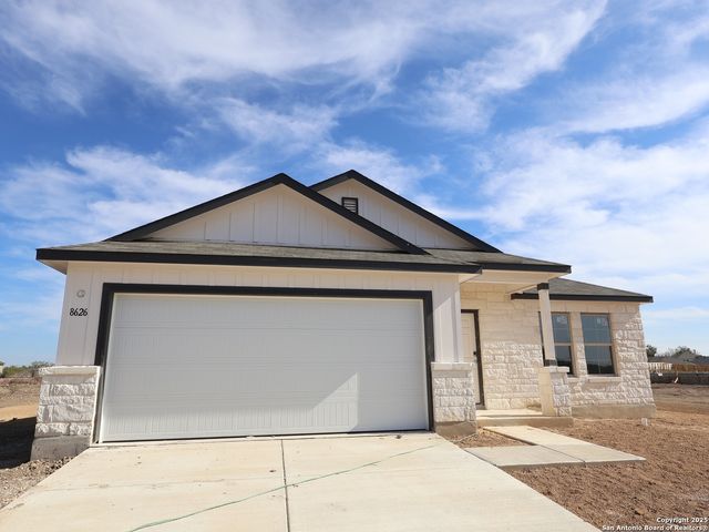 8626 Rucker Pond Trail, San Antonio, TX 78252