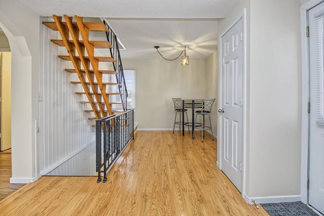 653 4th Avenue S, South Saint Paul, MN 55075