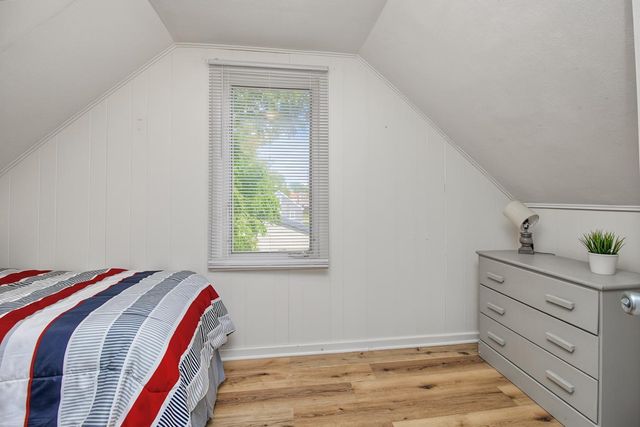 653 4th Avenue S, South Saint Paul, MN 55075