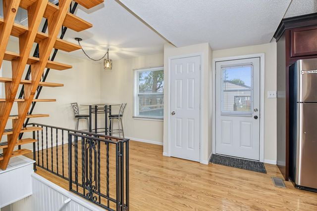 653 4th Avenue S, South Saint Paul, MN 55075
