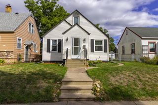 653 4th Avenue S, South Saint Paul, MN 55075