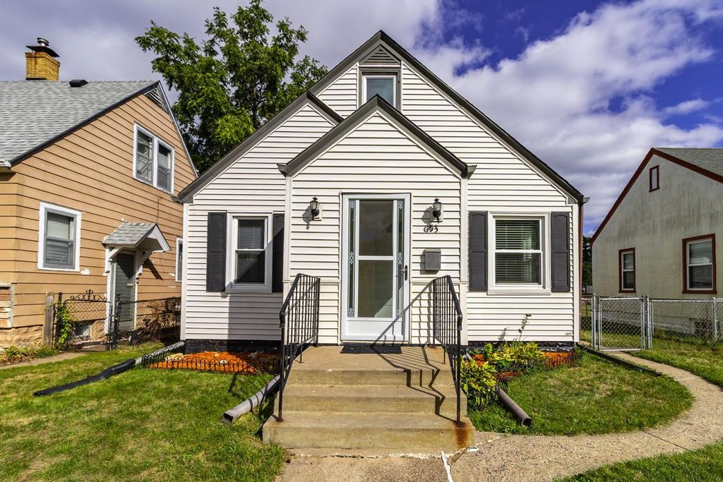 653 4th Avenue S, South Saint Paul, MN 55075 — photo 2