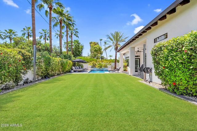 6745 E MONTECITO Avenue, Scottsdale, AZ 85251