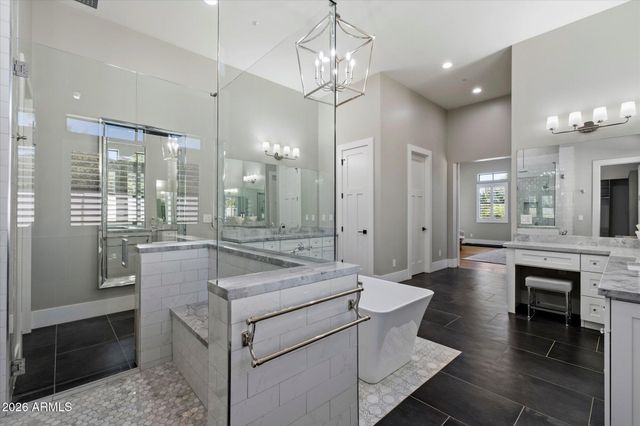 6745 E MONTECITO Avenue, Scottsdale, AZ 85251