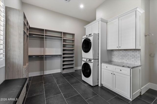 6745 E MONTECITO Avenue, Scottsdale, AZ 85251