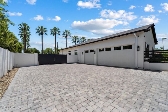 6745 E MONTECITO Avenue, Scottsdale, AZ 85251