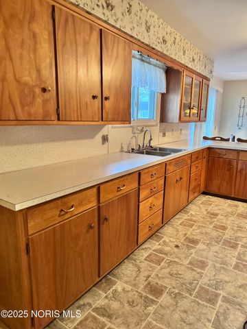 311 W South Street, Bryan, OH 43506