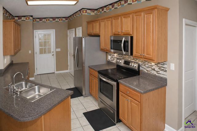 101 Saint Croix Court, Perry, GA 31069