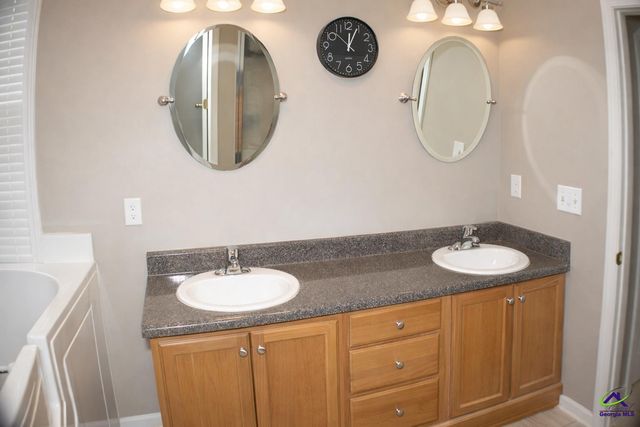 101 Saint Croix Court, Perry, GA 31069