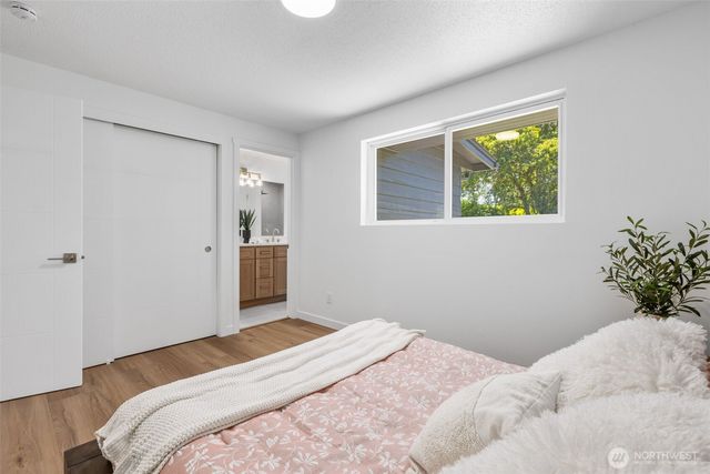 8712 Wildwood Avenue SW, Lakewood, WA 98498