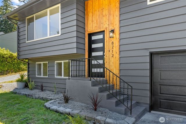 8712 Wildwood Avenue SW, Lakewood, WA 98498