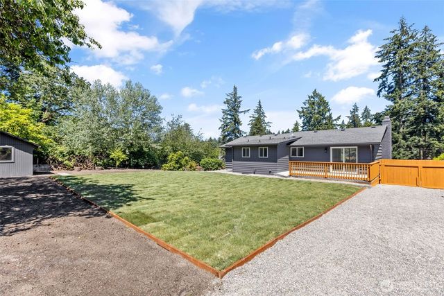 8712 Wildwood Avenue SW, Lakewood, WA 98498