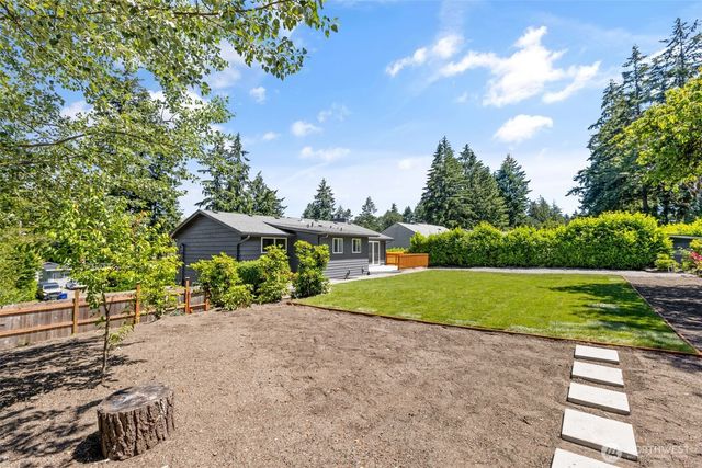 8712 Wildwood Avenue SW, Lakewood, WA 98498