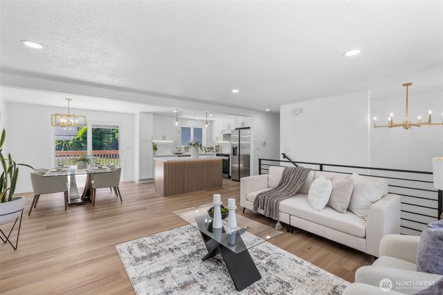 8712 Wildwood Avenue SW, Lakewood, WA 98498