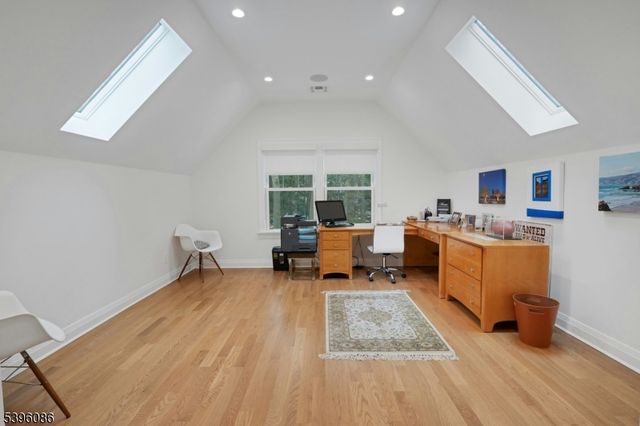 149 Hillcrest Ave, Summit City, NJ 07901