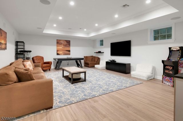 149 Hillcrest Ave, Summit City, NJ 07901